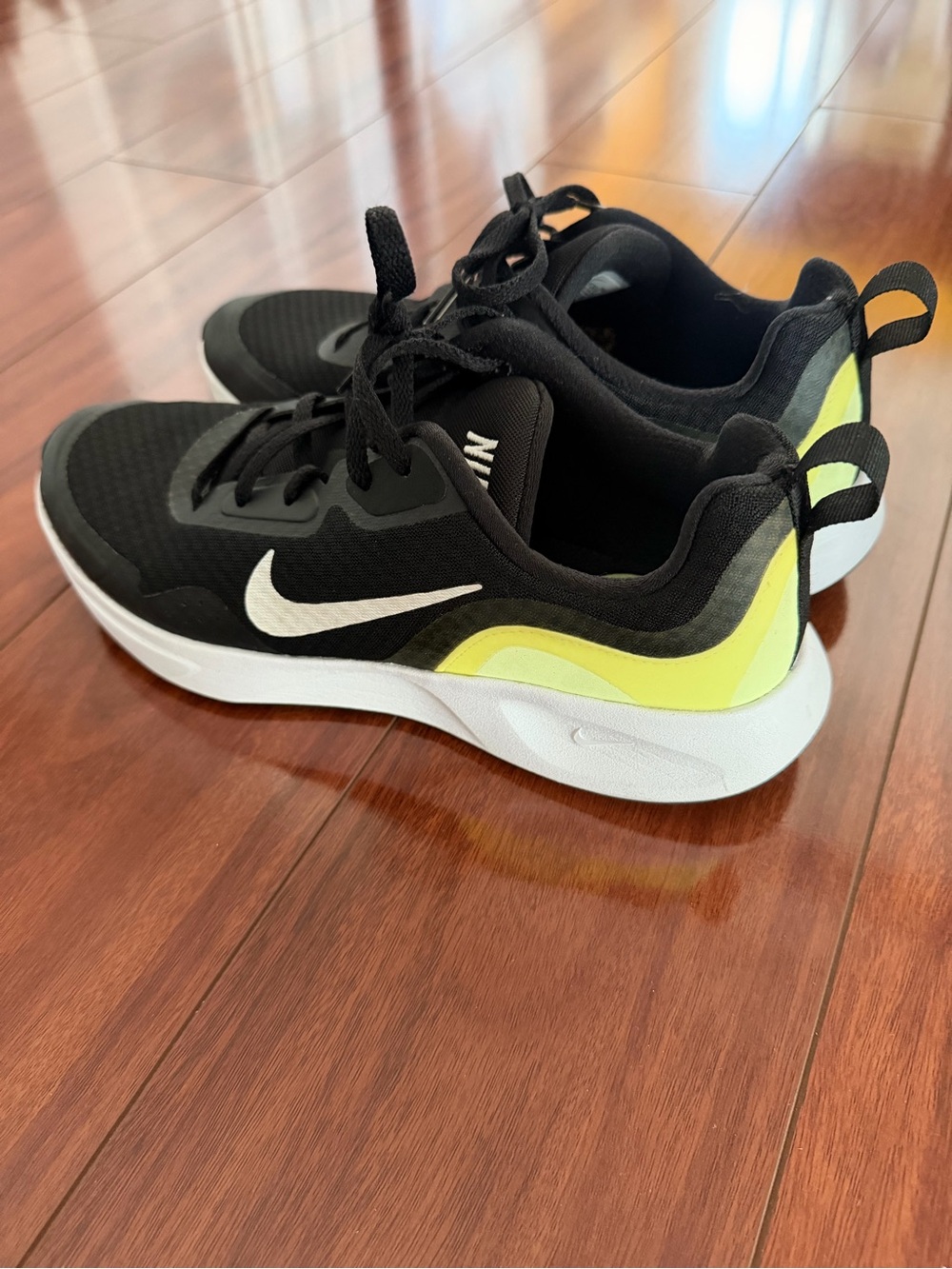 Nike Black and Yellow Women's Athletic Sneakers